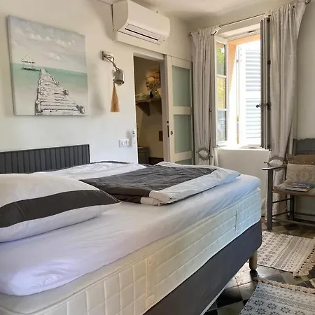 Charming Fisher House On The And In The Heart Of Tropez * Saint-Tropez